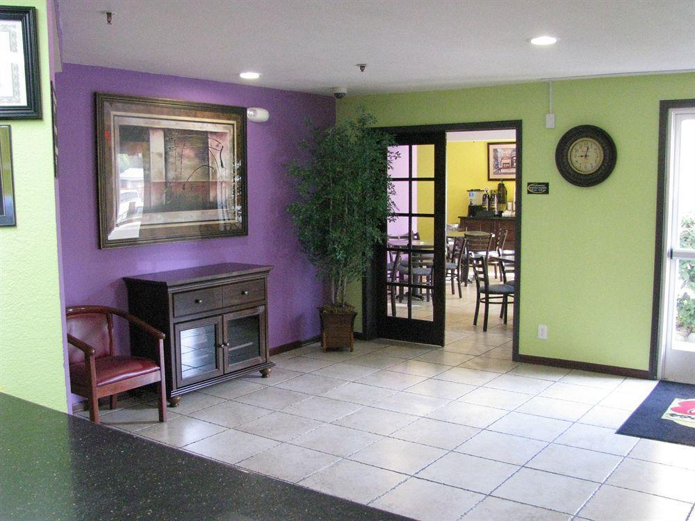 מלון Carmichael Super 8 By Wyndham Sacramento מראה חיצוני תמונה